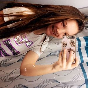 Meet your Posher, Kelsey